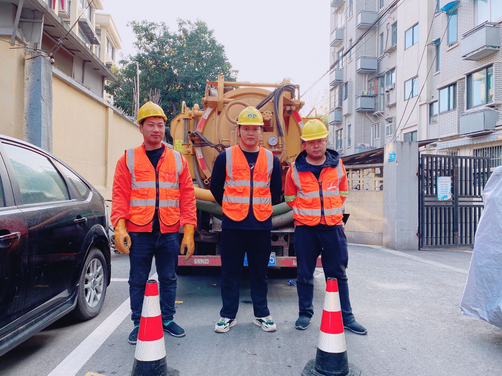 云南路南京某小区管道清淤检测施工