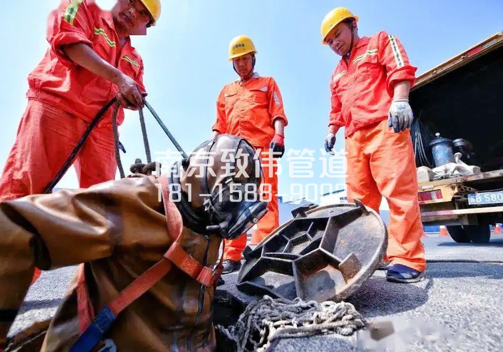 云南路有限空间作业